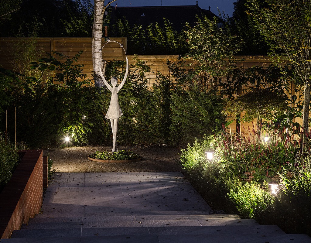 garden accent lighting