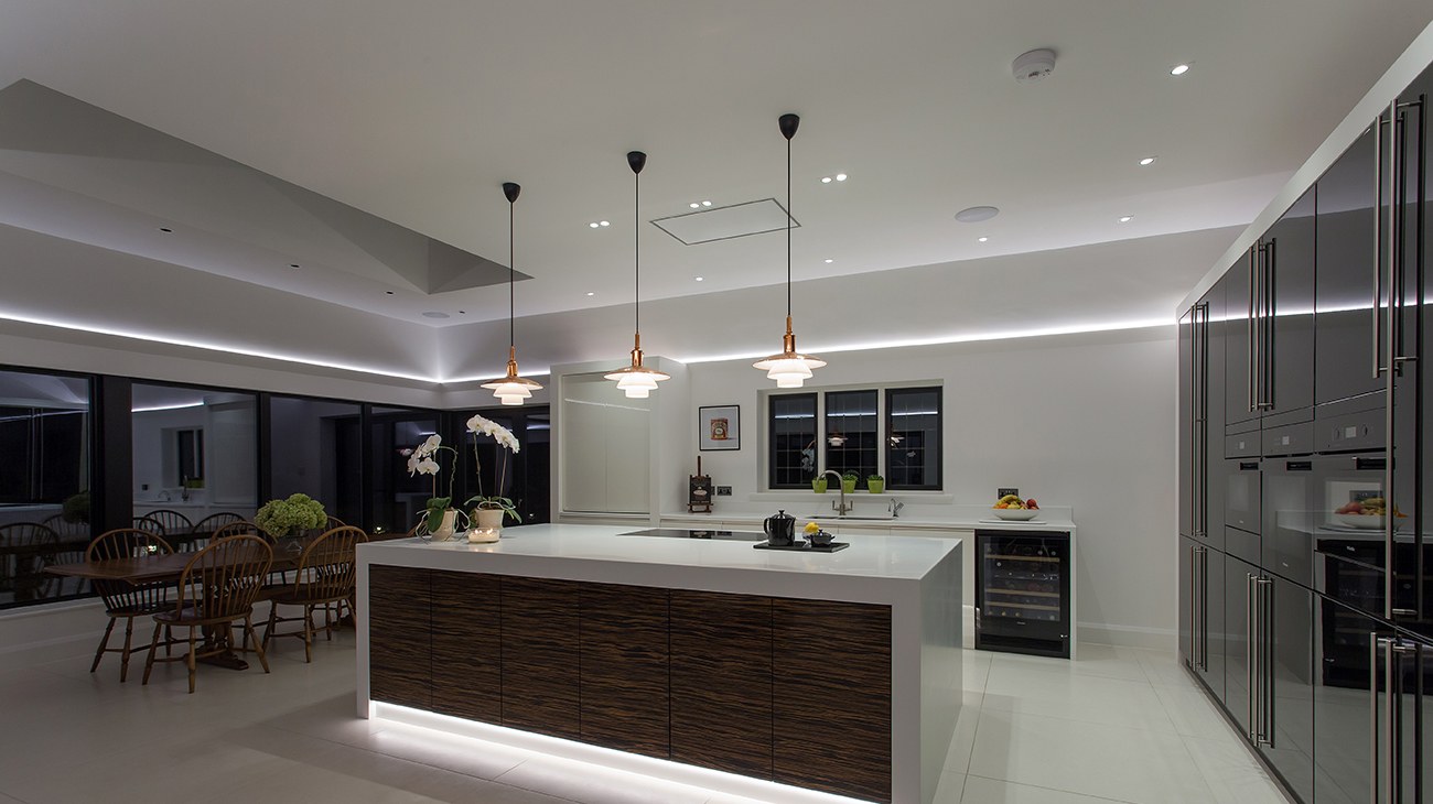 Pendant lighting fixture